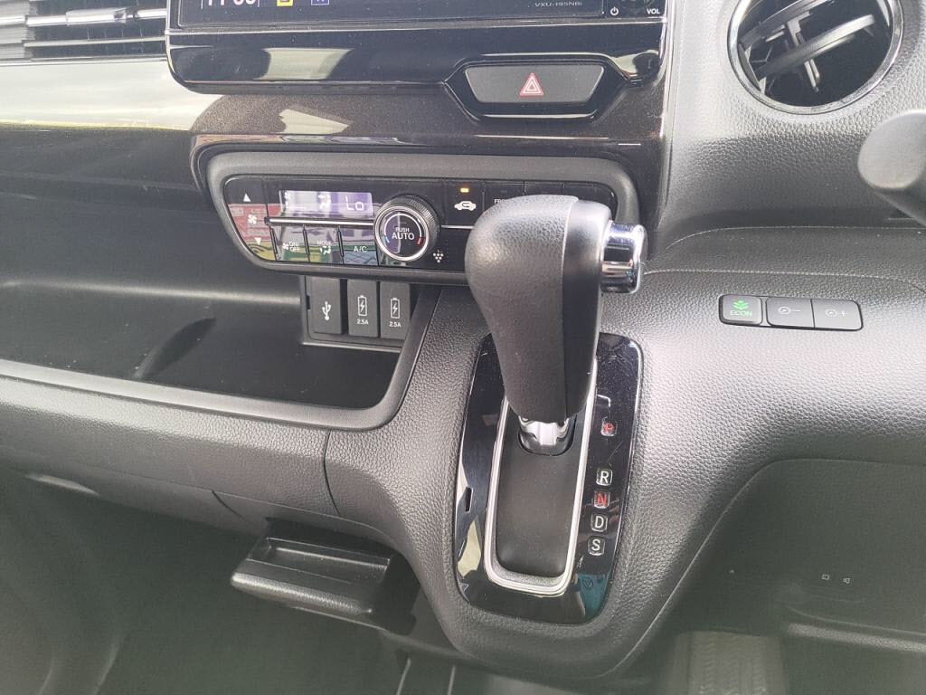 N_BOXカスタムG・Lターボホンダセンシングの写真 15