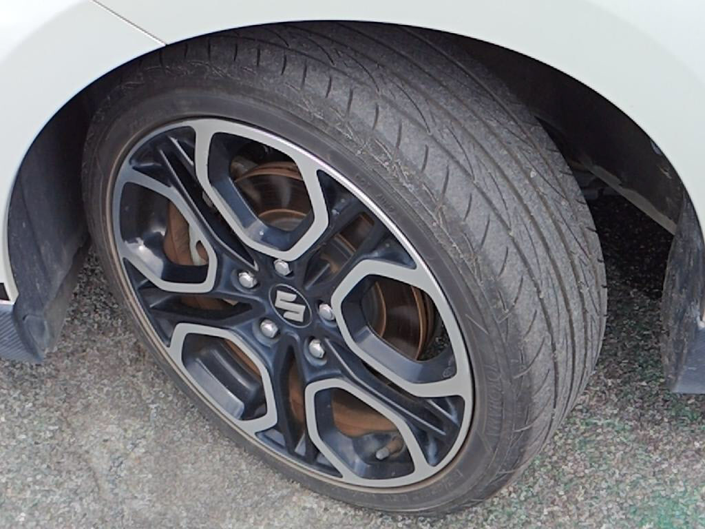 スイフトスポーツスポーツの写真 12