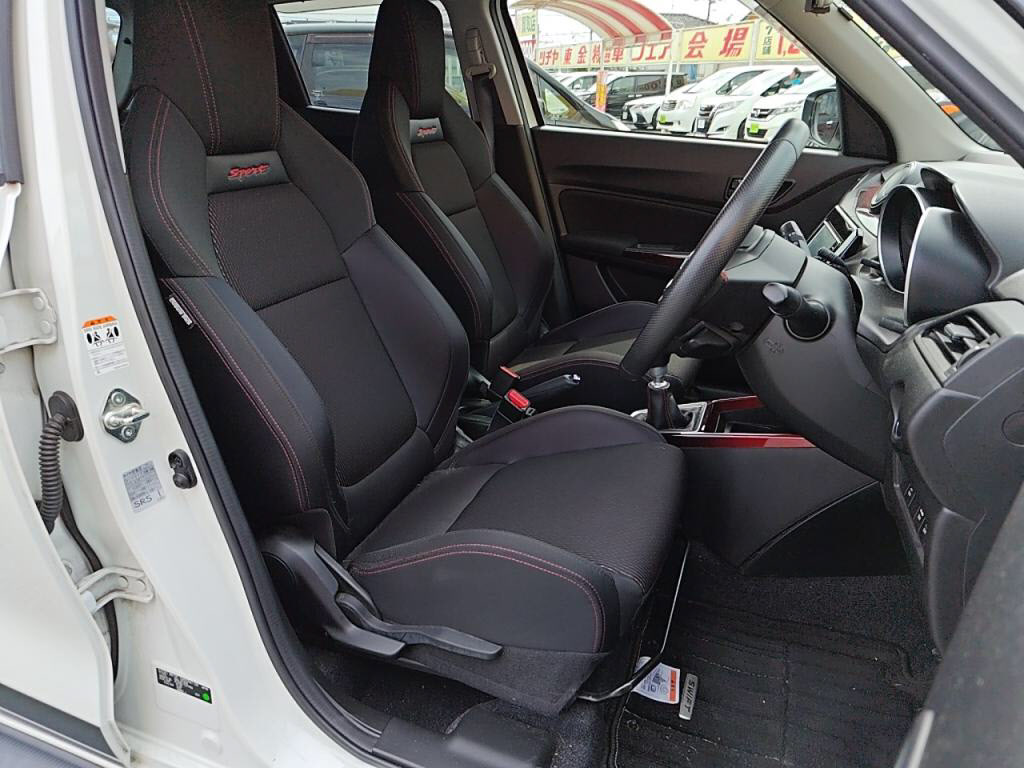 スイフトスポーツスポーツの写真 21