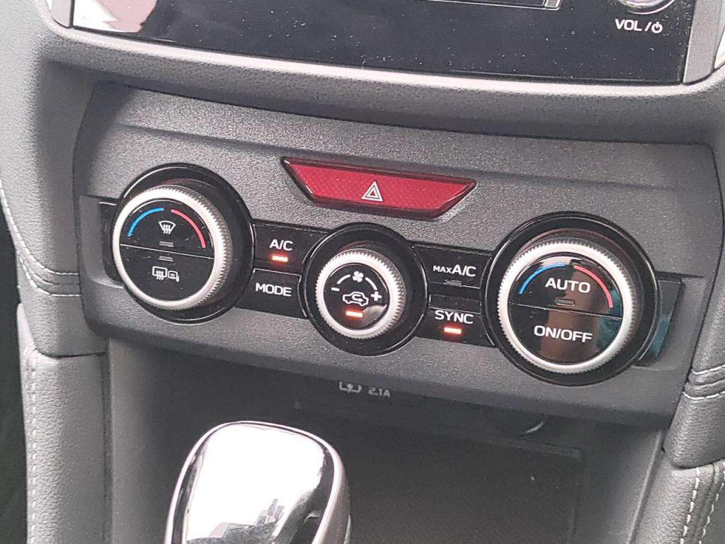 インプレッサスポーツ２．０ｉ－Ｌアイサイトの写真 14