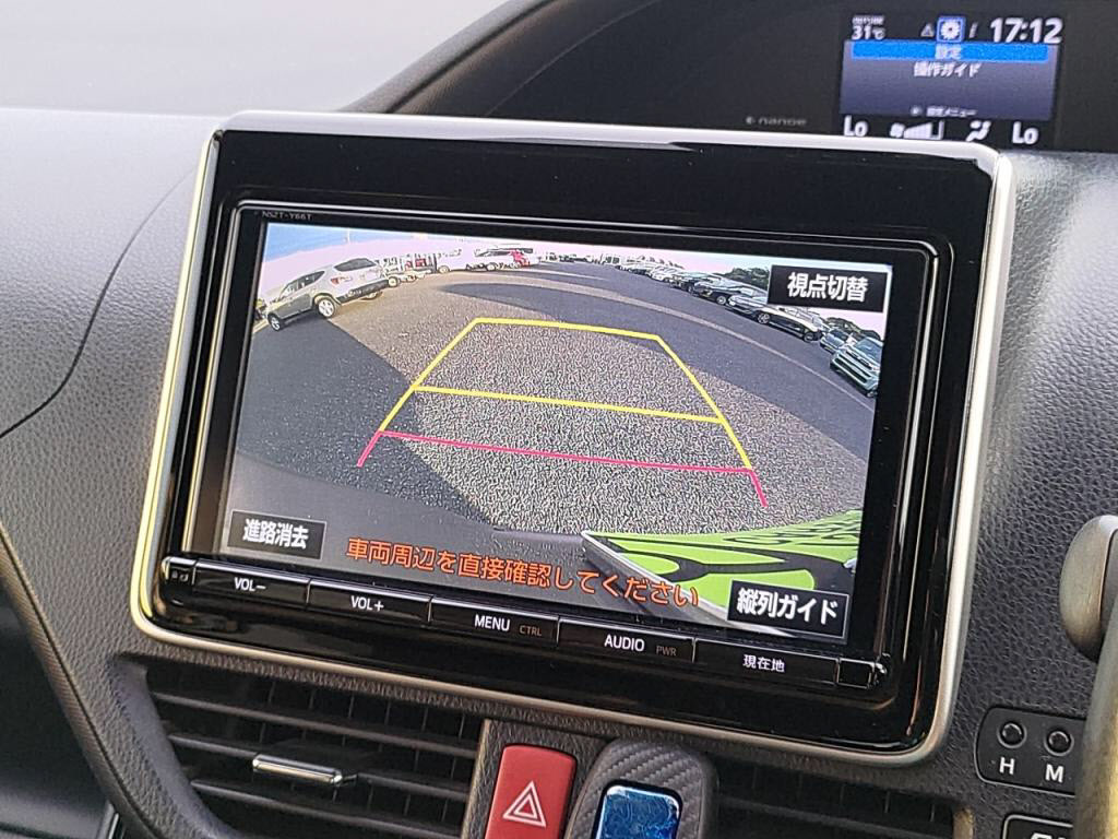 ヴォクシーハイブリッドハイブリッドVの写真 17