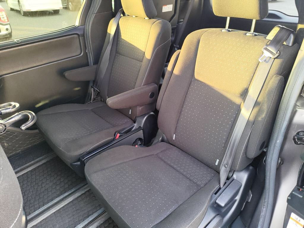 ヴォクシーハイブリッドハイブリッドVの写真 23