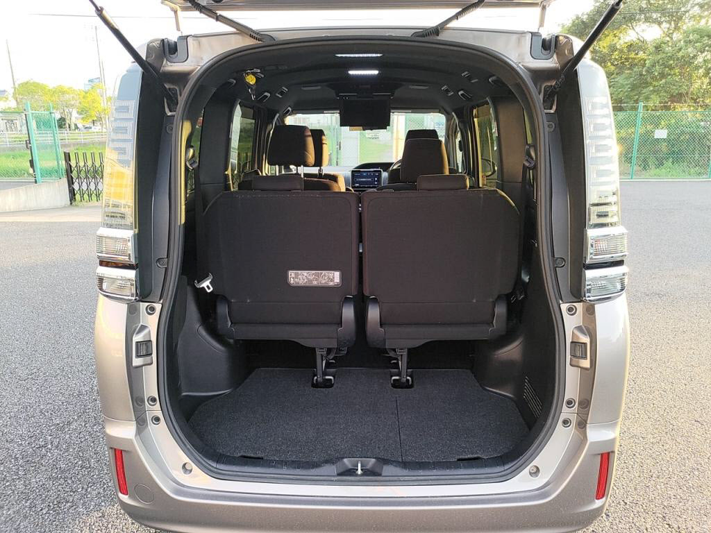 ヴォクシーハイブリッドハイブリッドVの写真 25