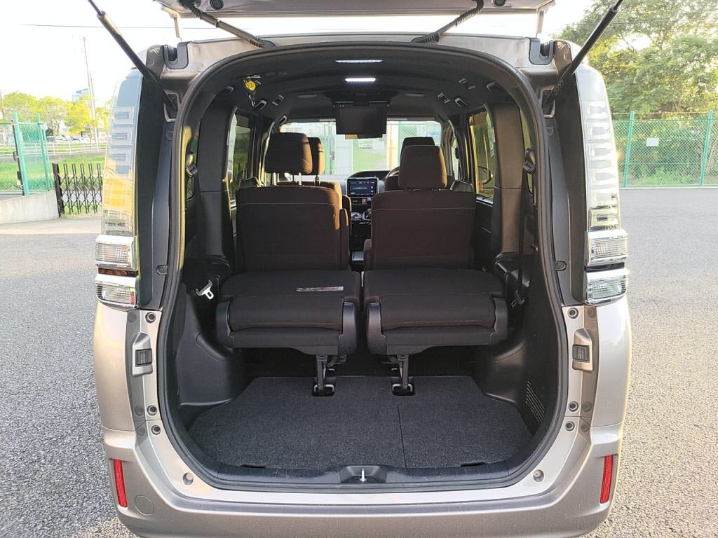 ヴォクシーハイブリッドハイブリッドVの写真 26