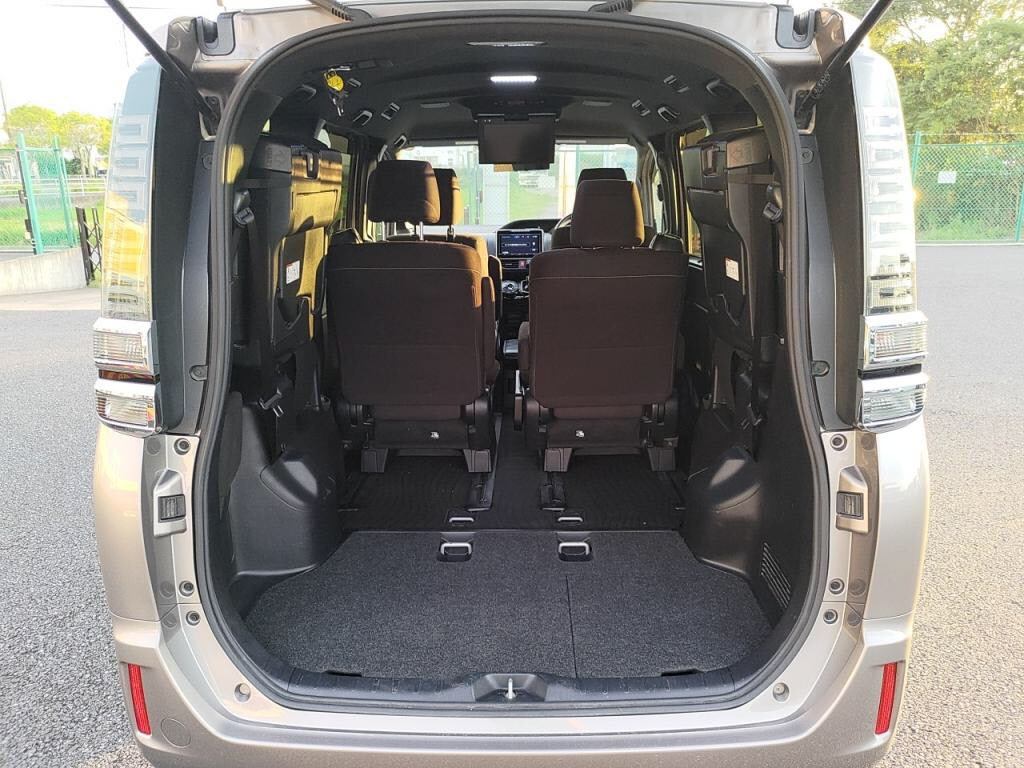 ヴォクシーハイブリッドハイブリッドVの写真 27