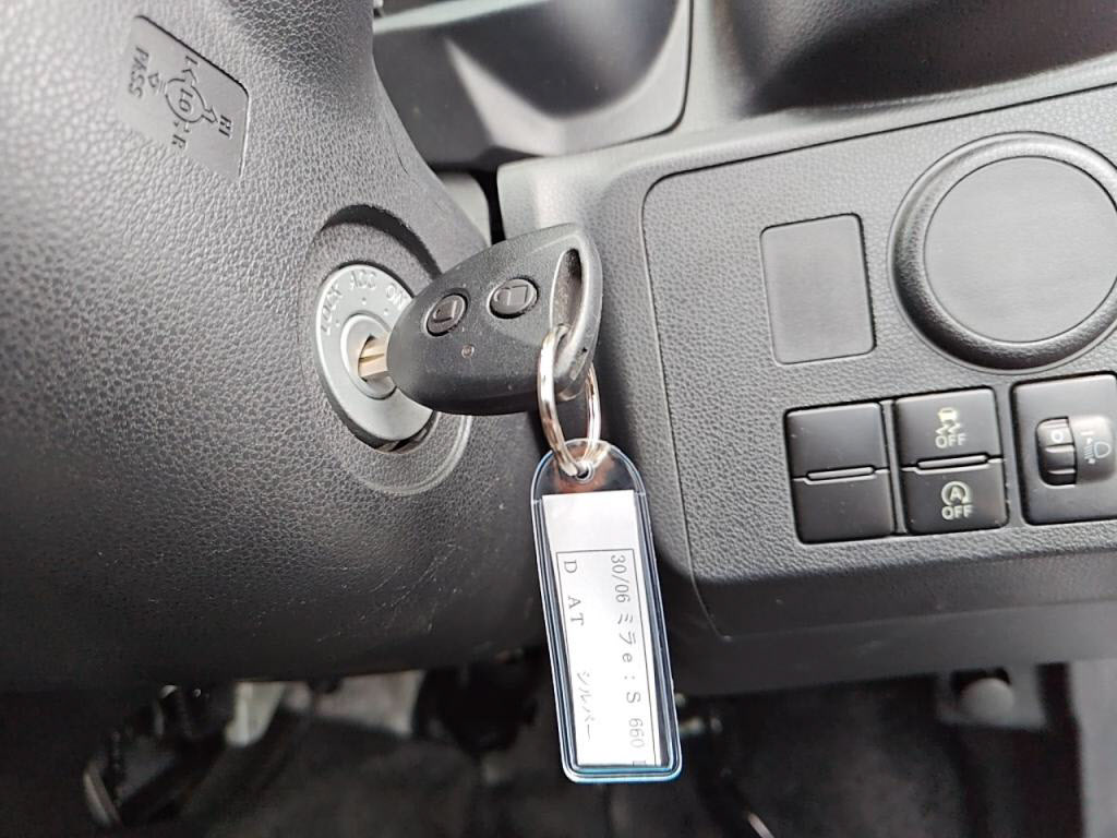 ミライースＬの写真 18