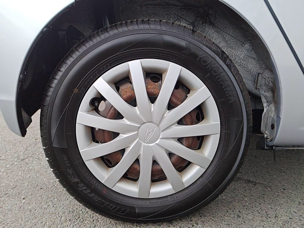 ミライースＬの写真 28