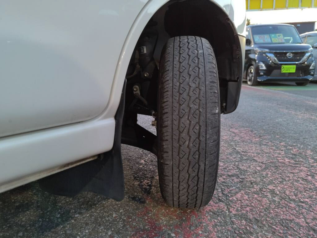 ハイゼットカーゴデラックスＳＡ３の写真 28