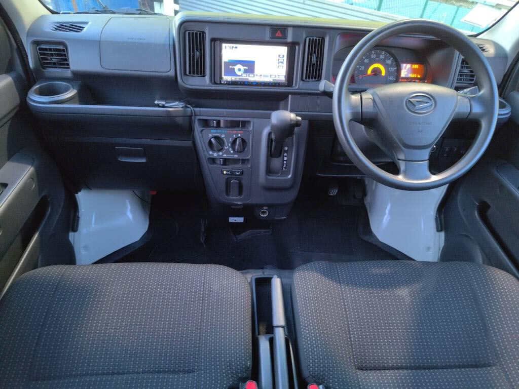 ハイゼットカーゴデラックスＳＡ３の写真 3