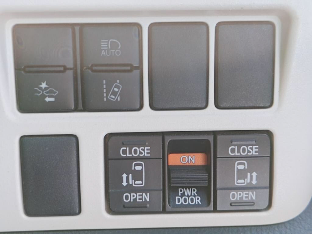 ノアＳｉダブルバイビー２の写真 14