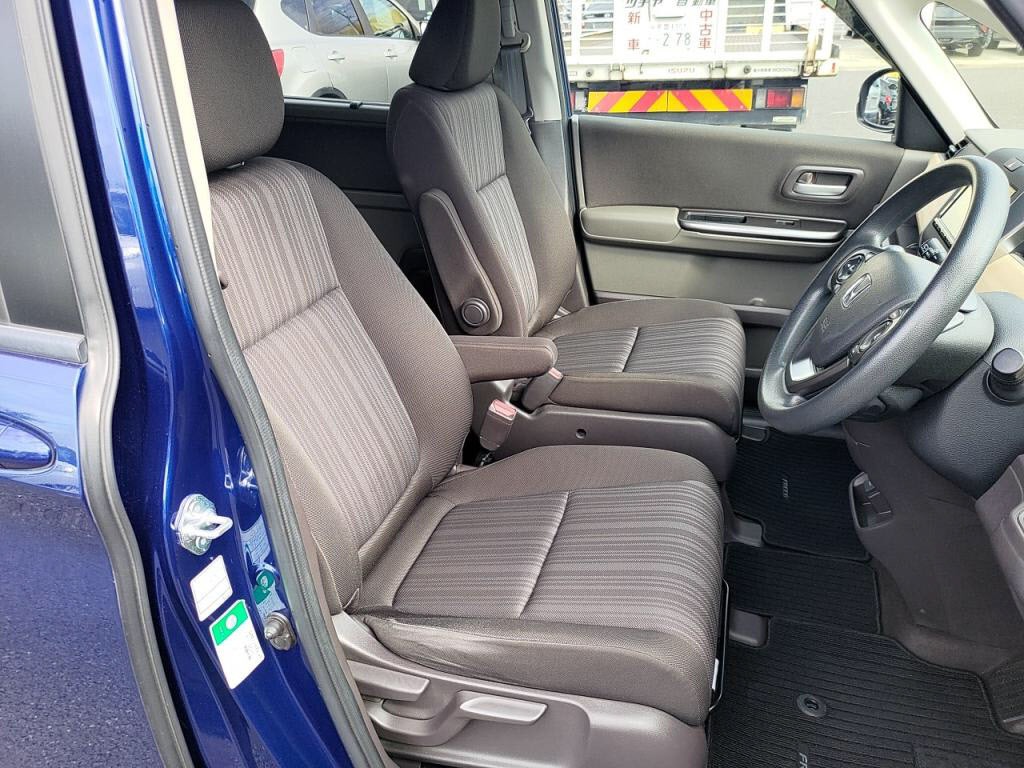 フリードＧホンダセンシングの写真 21