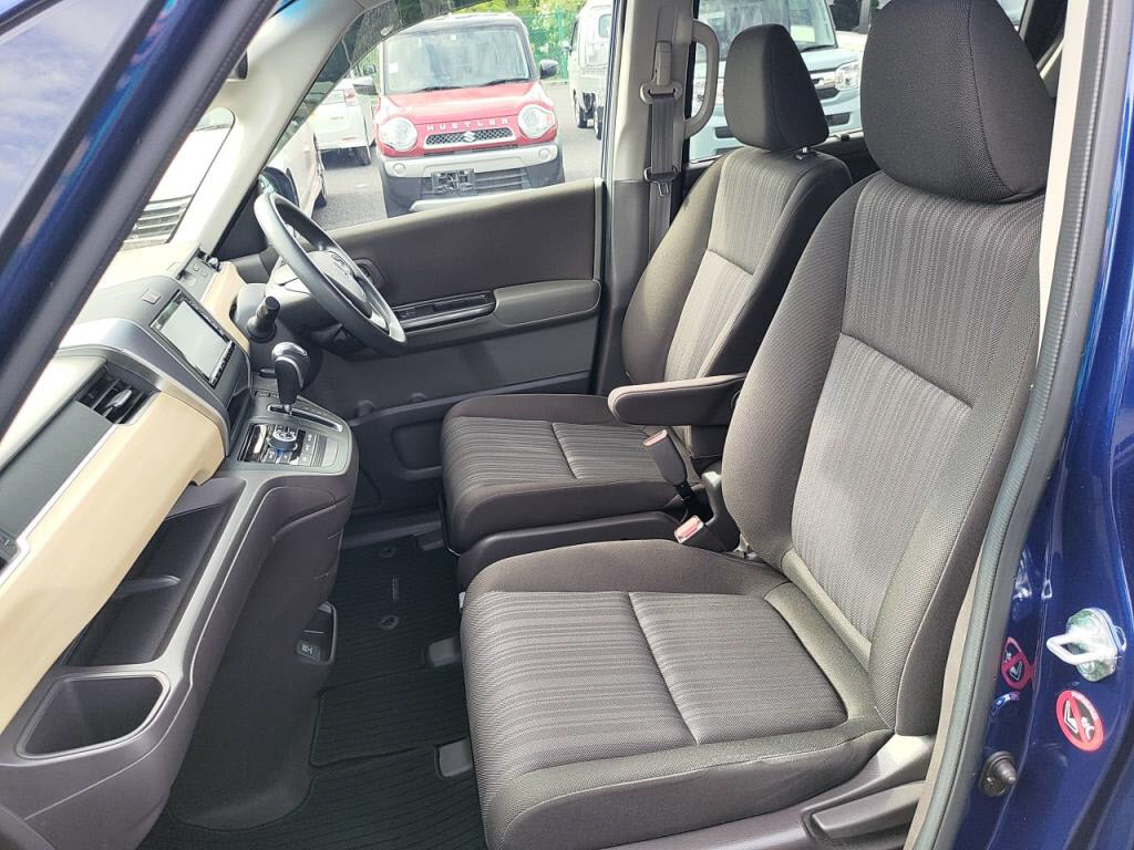 フリードＧホンダセンシングの写真 22