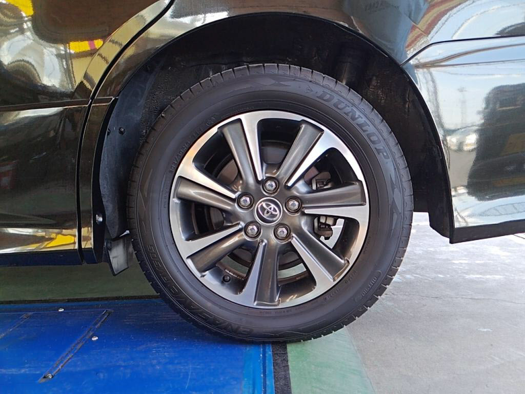 ヴォクシーＺＳキラメキの写真 28