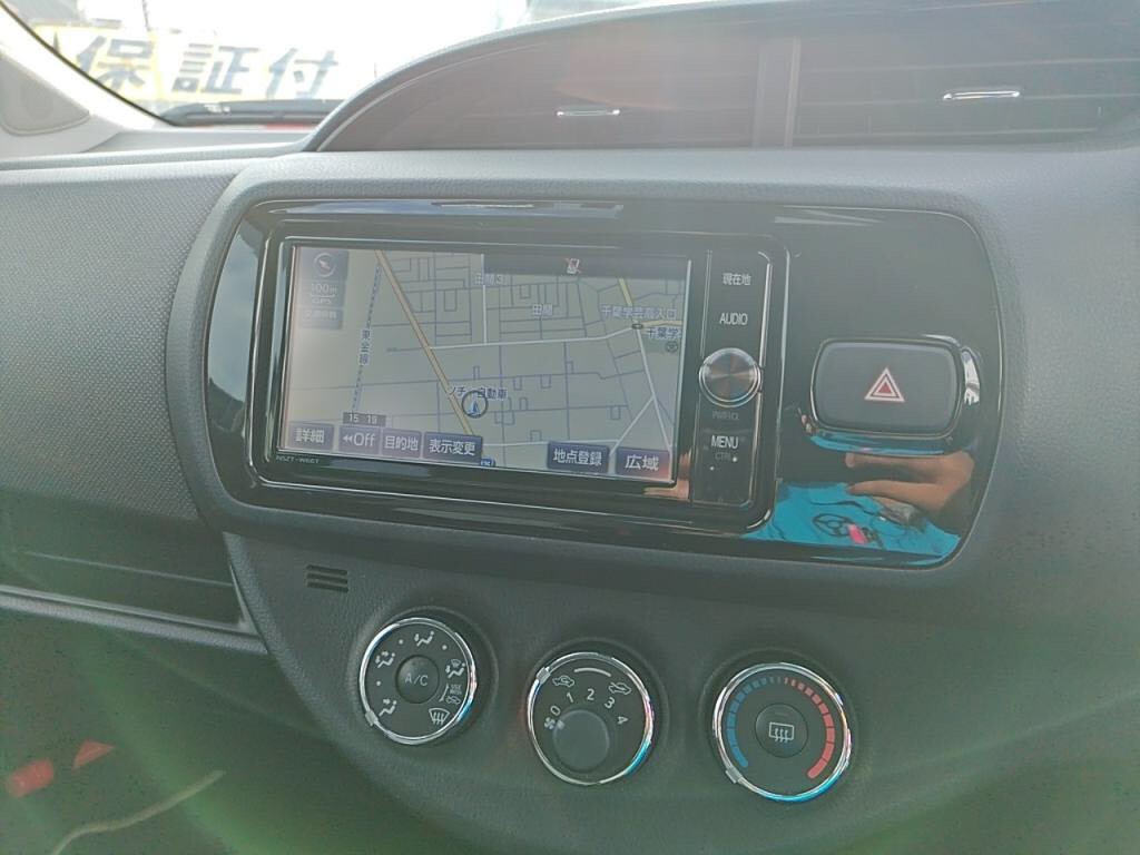 ヴィッツ５ＤＦ＿ＬＥＤエディションの写真 17