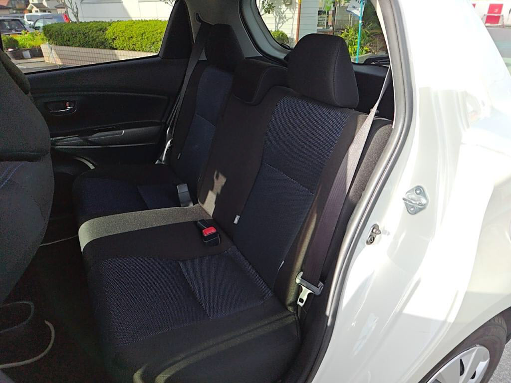 ヴィッツ５ＤＦ＿ＬＥＤエディションの写真 23