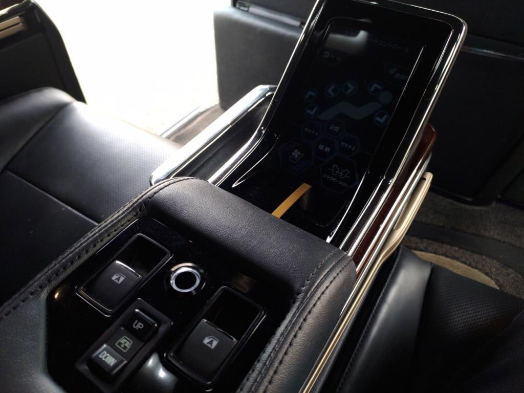 アルファードハイブリッドロイヤルラウンジＳＰの写真 26