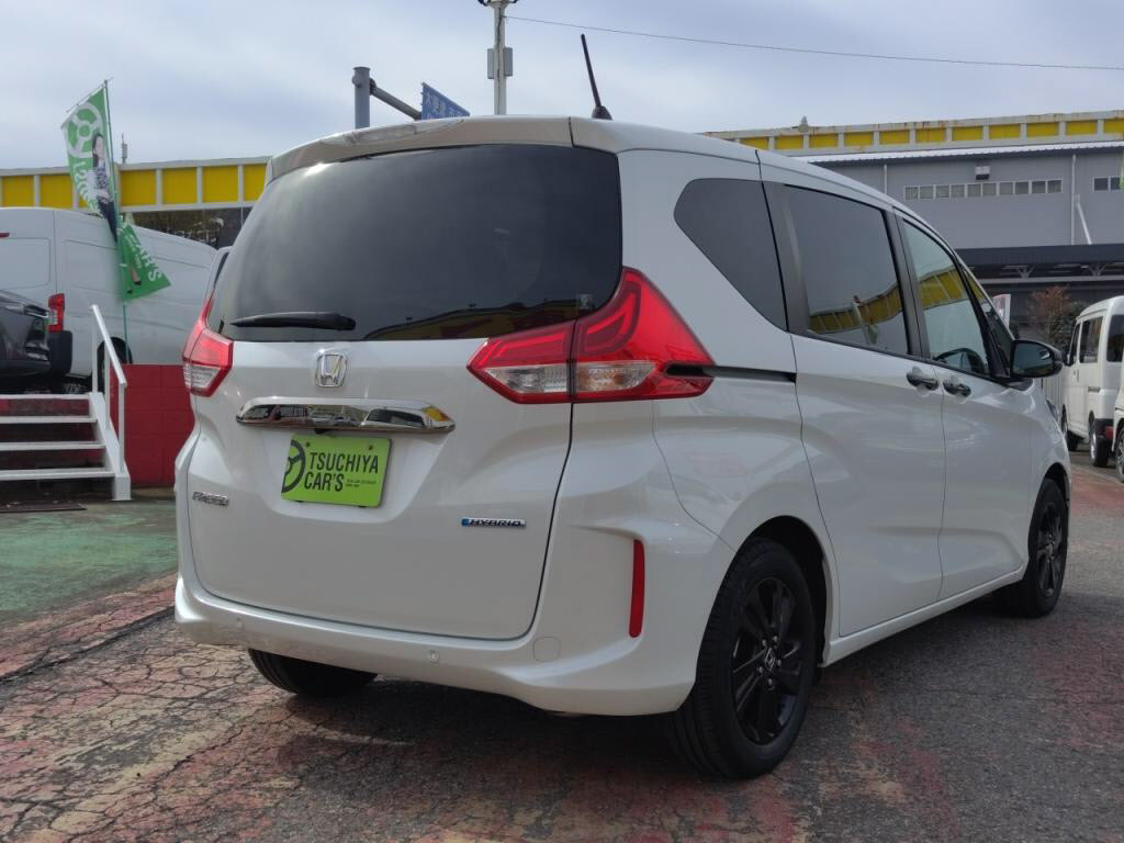 フリードハイブリッドハイブリッドＧブラックスタイルの写真 2