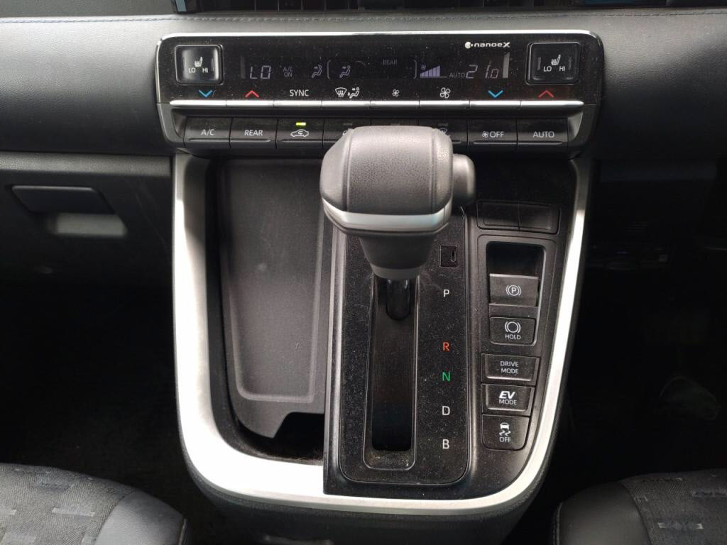 ヴォクシーハイブリッドハイブリッドＳ－Ｚの写真 15