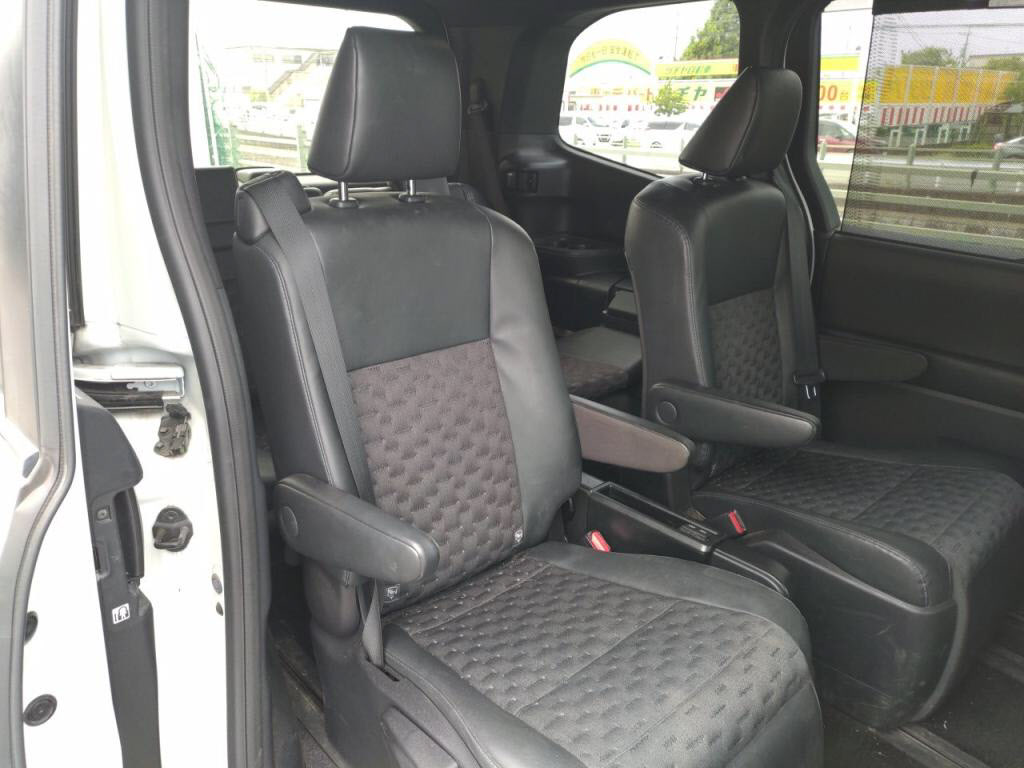 ヴォクシーハイブリッドハイブリッドＳ－Ｚの写真 21