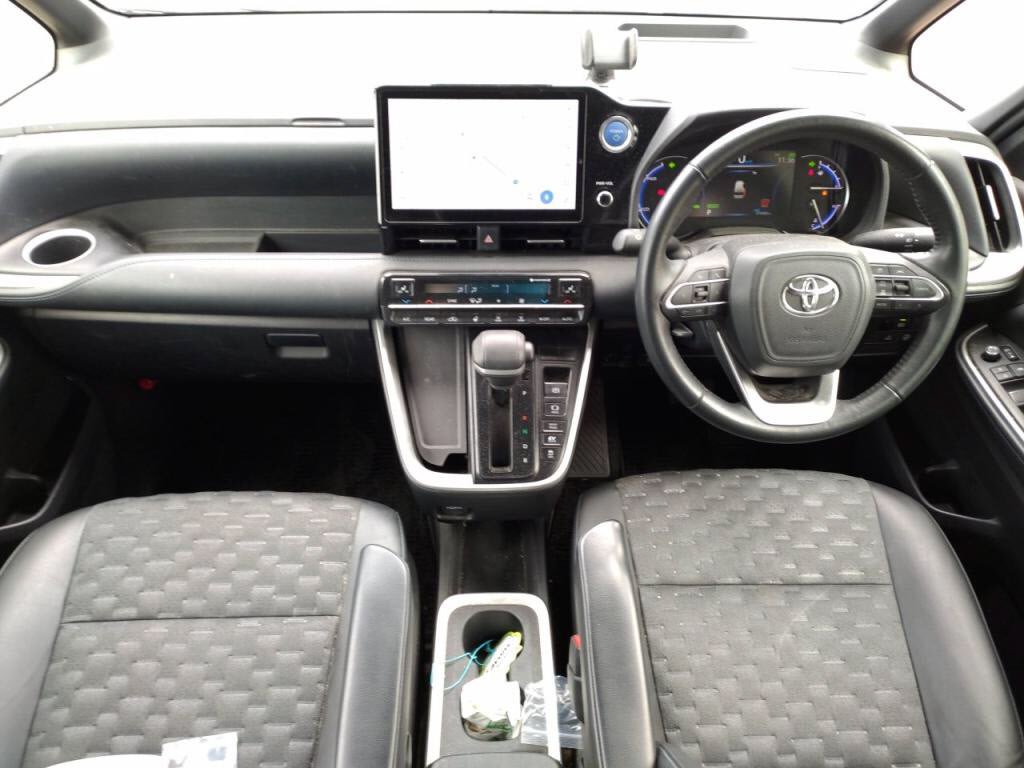 ヴォクシーハイブリッドハイブリッドＳ－Ｚの写真 3