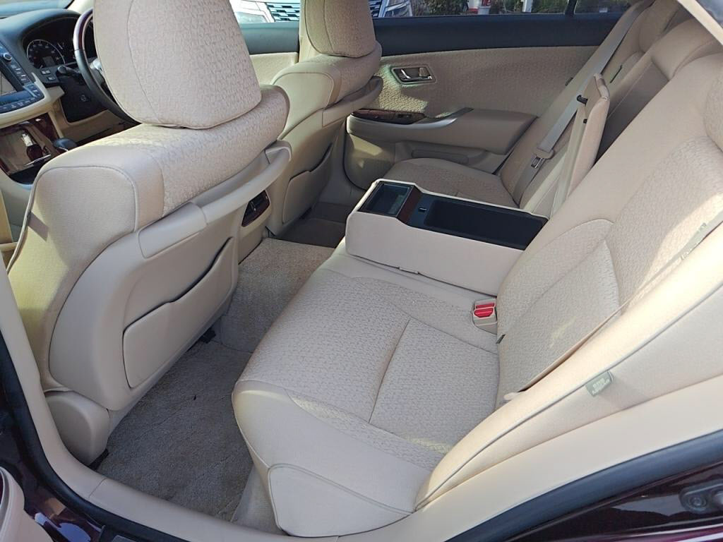 クラウンロイヤルサルーンの写真 24