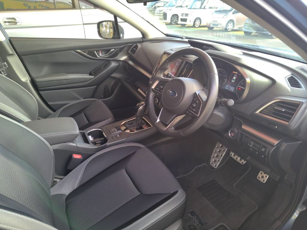 インプレッサスポーツ２．０ｉ－Ｓアイサイトの写真 13