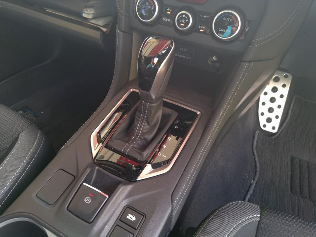 インプレッサスポーツ２．０ｉ－Ｓアイサイトの写真 15