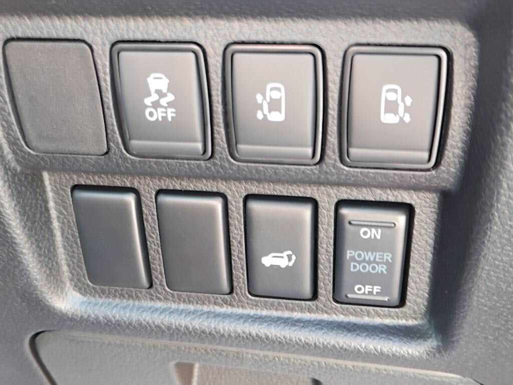 エルグランドハイウェイスターＳの写真 15