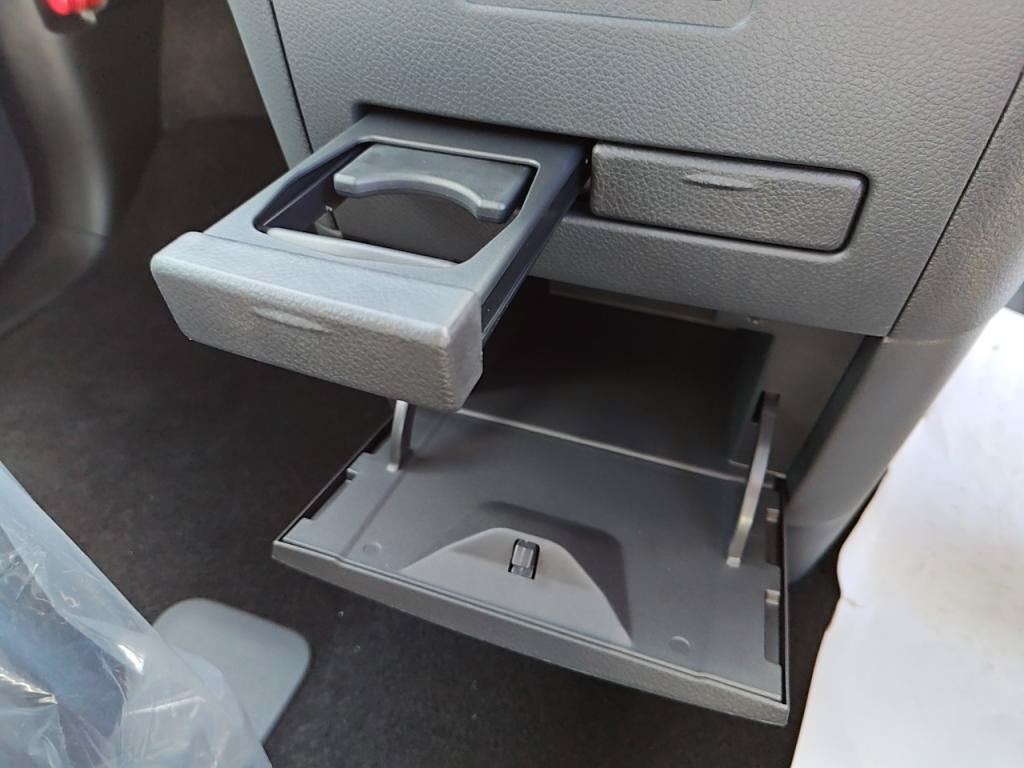 エルグランドハイウェイスターＳの写真 18