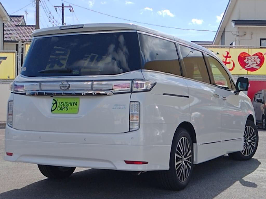 エルグランドハイウェイスターＳの写真 2