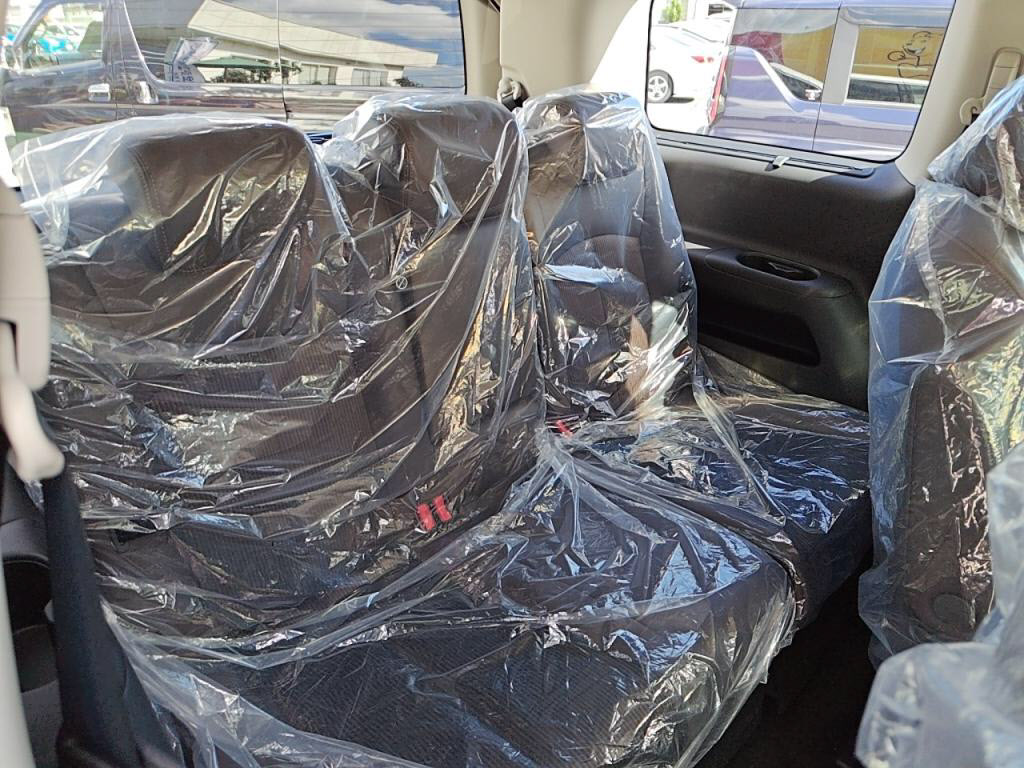 エルグランドハイウェイスターＳの写真 24