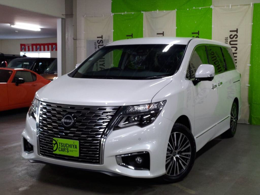 ニッサン　エルグランド　ハイウェイスターＳ