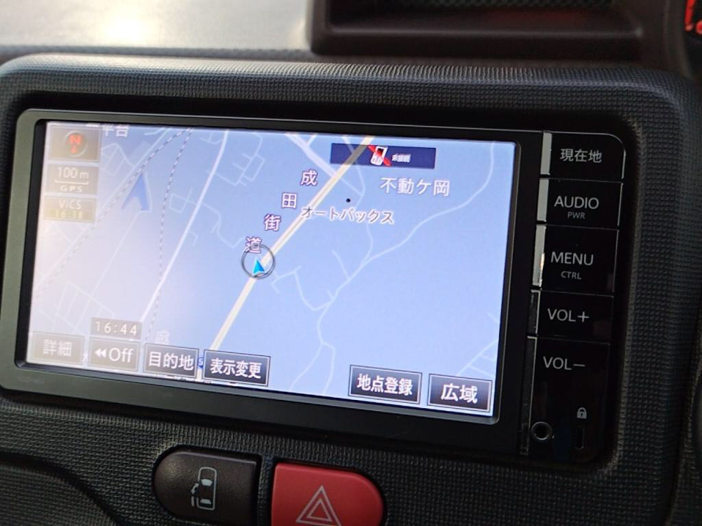 ポルテＶの写真 13