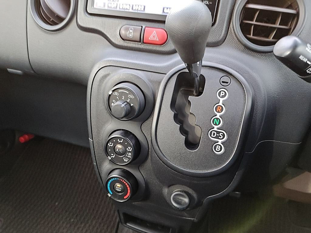 ポルテＶの写真 16