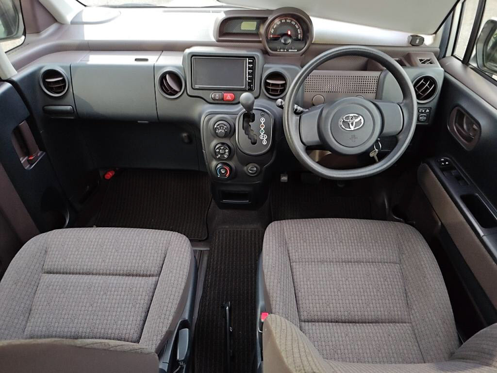 ポルテＶの写真 3