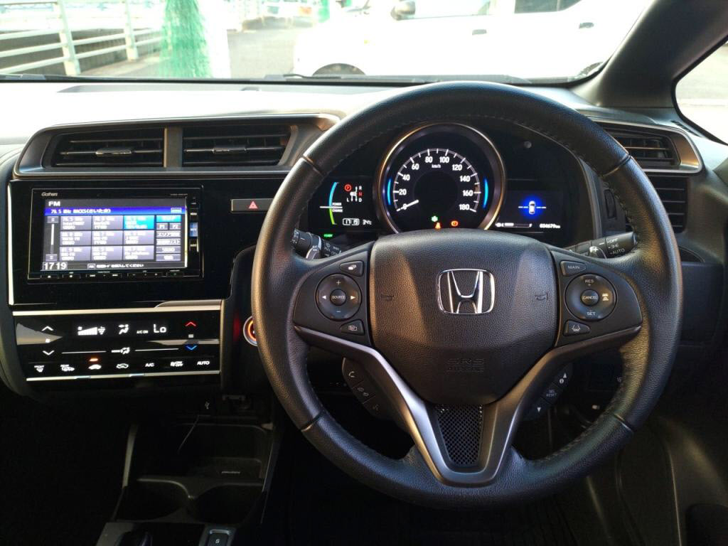 フィットハイブリッドハイブリッド・Ｓホンダセンシングの写真 3