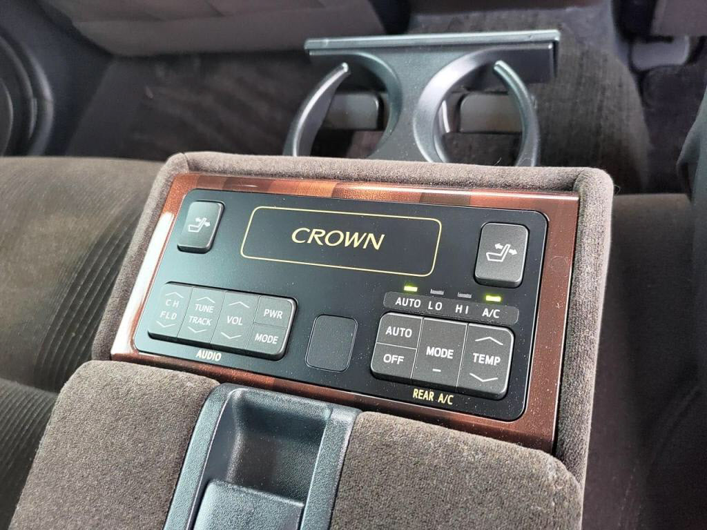クラウンハイブリッドハイブリッドロイヤルサルーンの写真 18