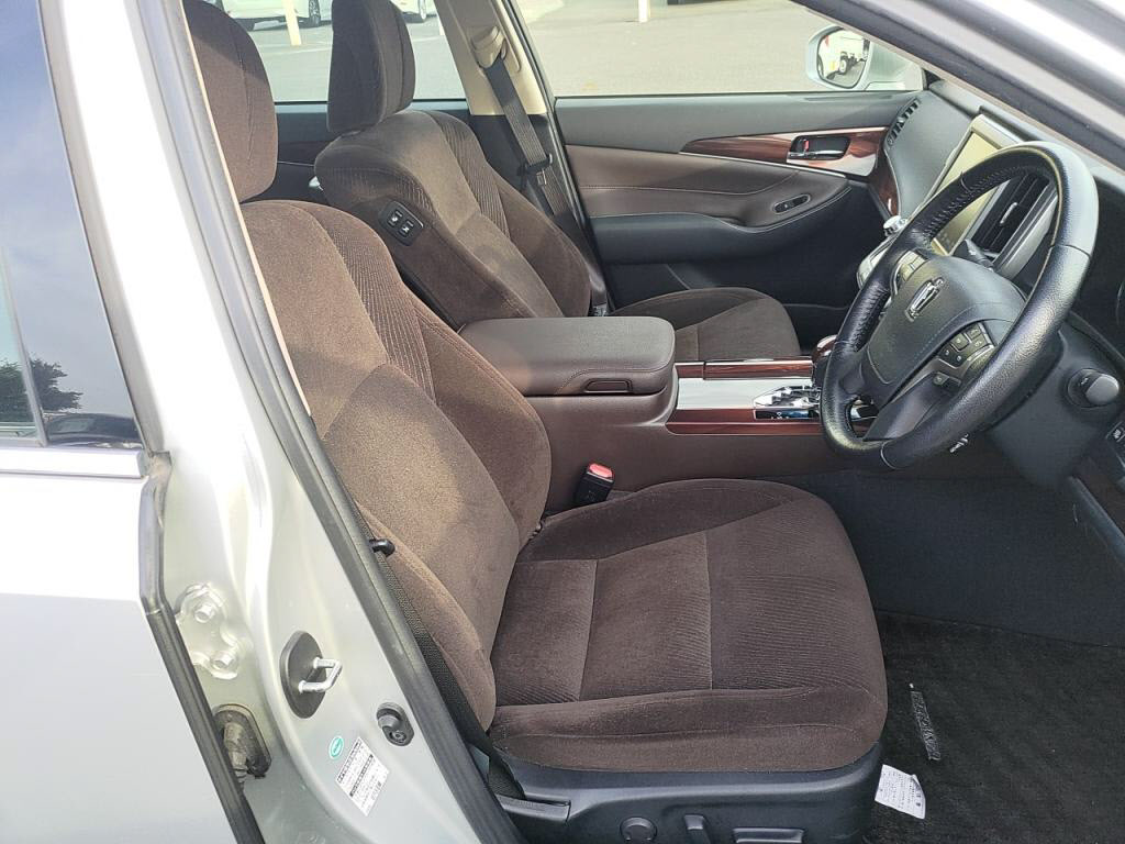 クラウンハイブリッドハイブリッドロイヤルサルーンの写真 20