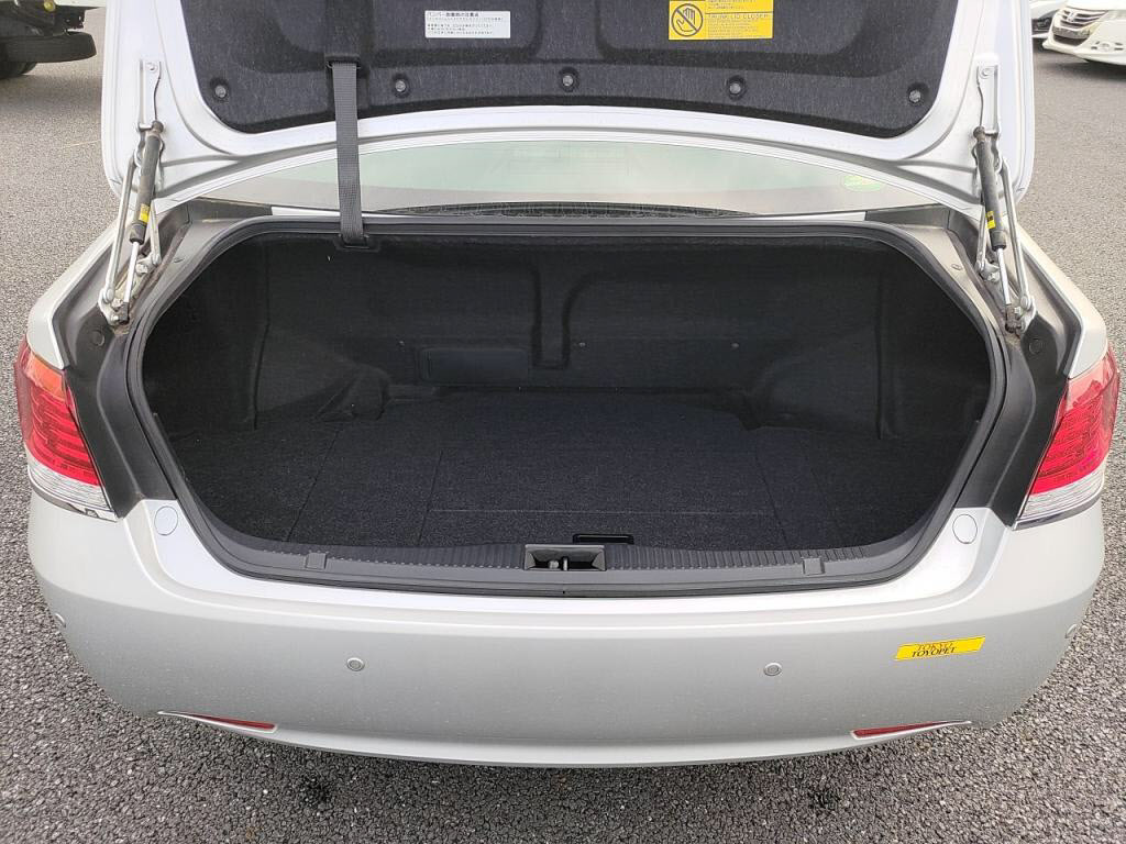 クラウンハイブリッドハイブリッドロイヤルサルーンの写真 24