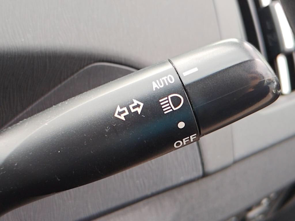 プリウスＳツーリングセレクションの写真 15