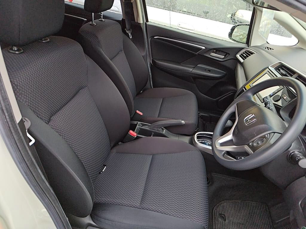 フィット１３Ｇ・Ｆの写真 21