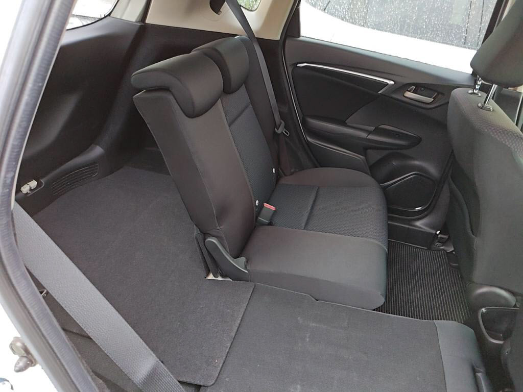 フィット１３Ｇ・Ｆの写真 23