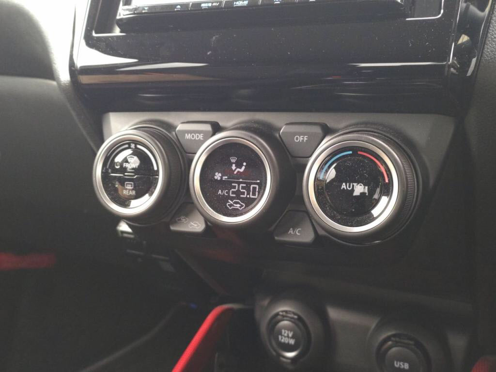 スイフトスポーツスポーツの写真 16