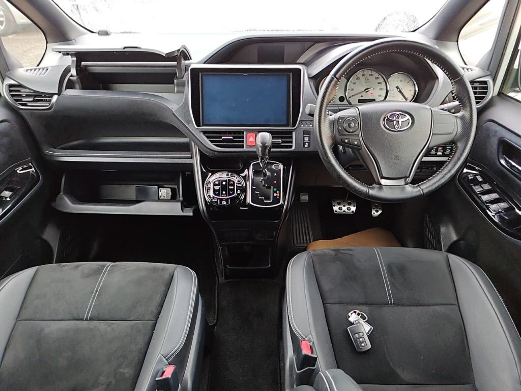 ヴォクシーＺＳ＿Ｇｓの写真 3