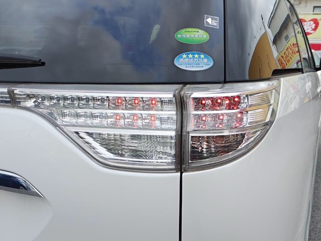 エスティマアエラスプレミアムエディションの写真 12