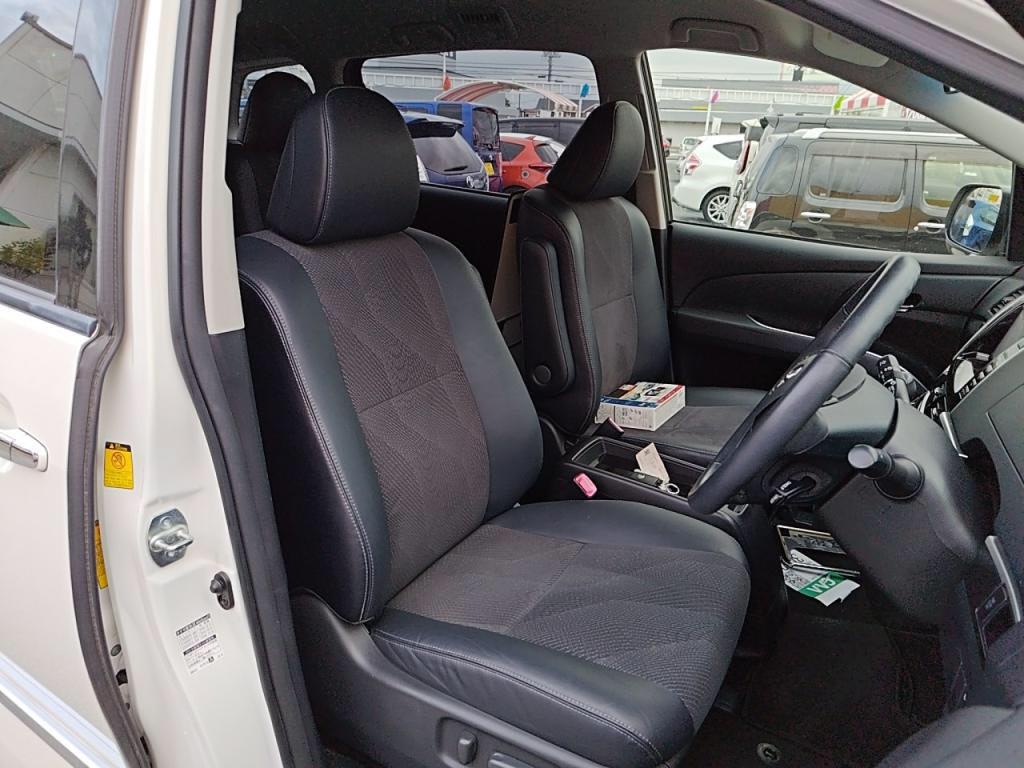 エスティマアエラスプレミアムエディションの写真 21