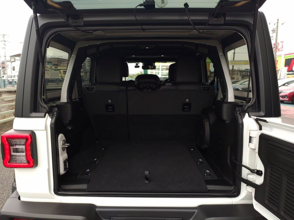 ジープラングラーアンリミテッドルビコンの写真 25