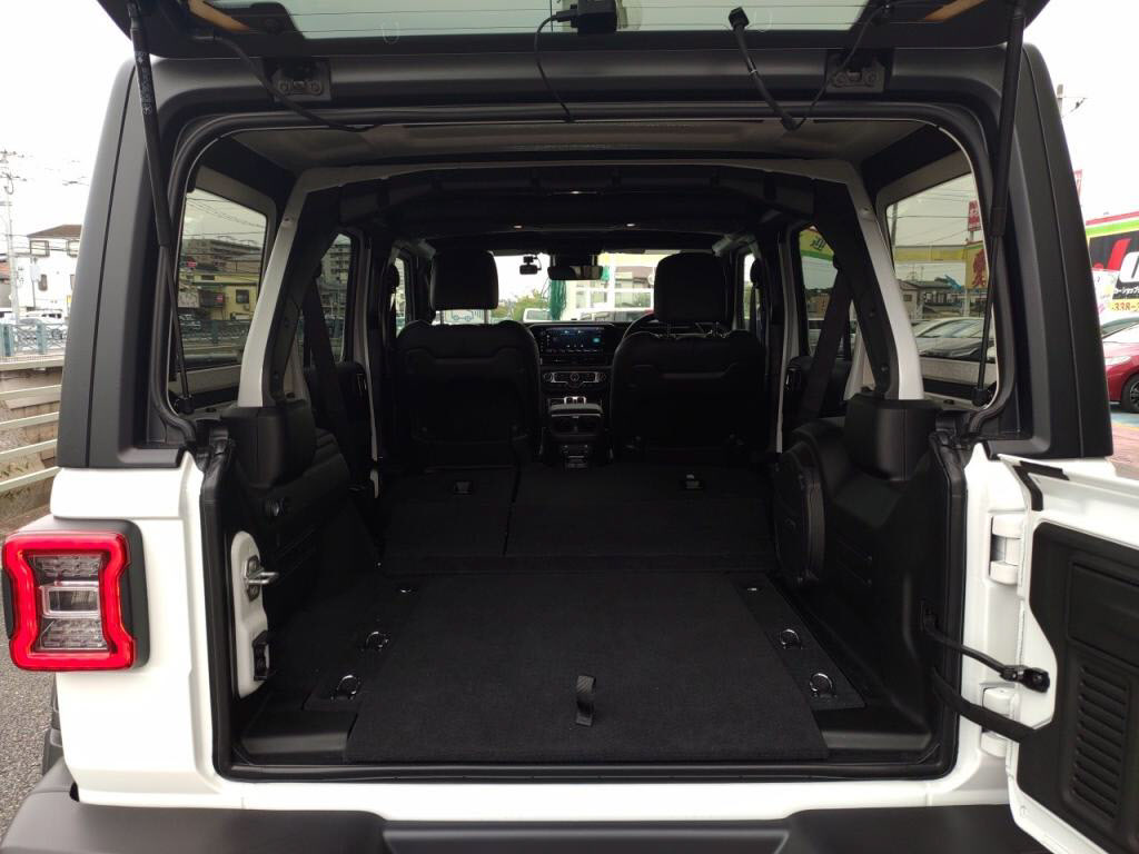 ジープラングラーアンリミテッドルビコンの写真 26