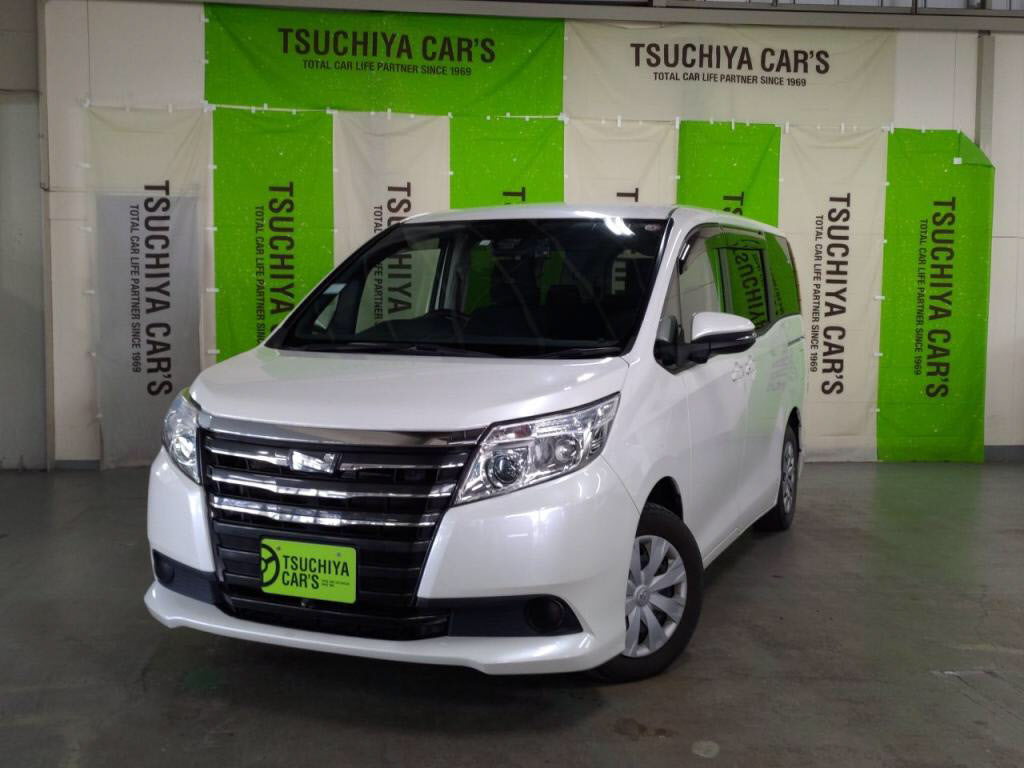 トヨタ　ノア　Ｘ