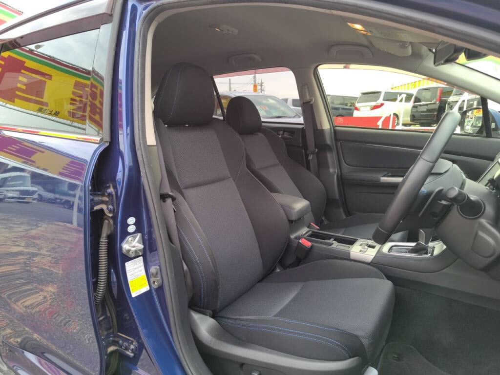 レヴォーグ１．６ＧＴ－Ｓアイサイトの写真 13